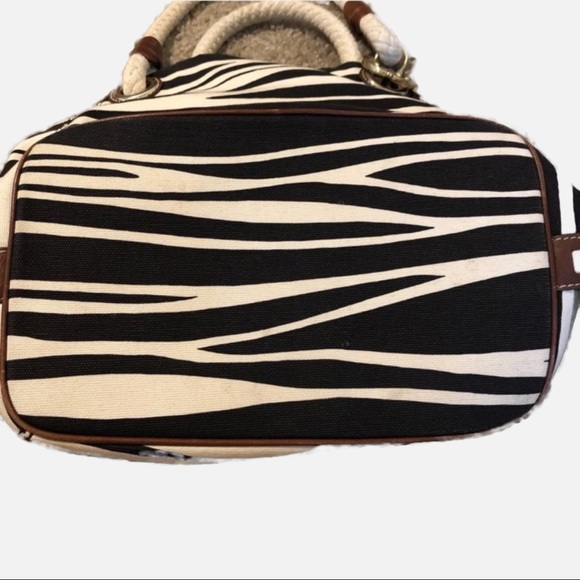 MICHAEL KORS PURSE - Picture 2 of 5